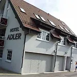 Adler Gaststube Biergarten 바트라페나우