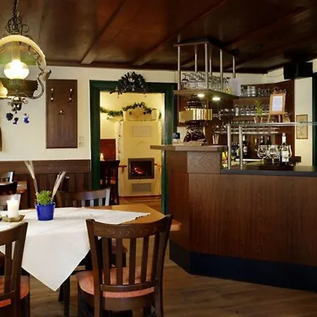 Adler Gaststube Biergarten 호텔 바트라페나우