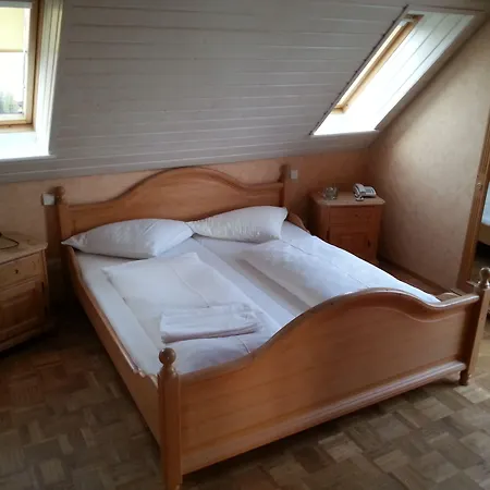 Adler Gaststube Biergarten 酒店