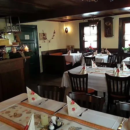 Adler Gaststube Biergarten 호텔 바트라페나우