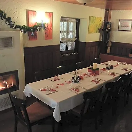 Adler Gaststube Biergarten 바트라페나우