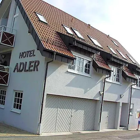 Adler Gaststube Biergarten 3* 바트라페나우