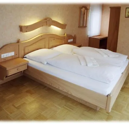 Adler Gaststube Biergarten 3* 巴特拉珀瑙